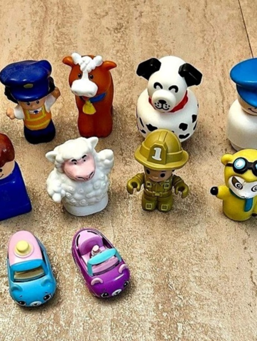 Fisher-Price Little People Lot of Figures and Vehicles Figures & Vehicle Lot